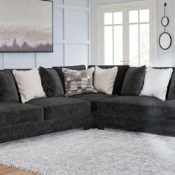 Lavernett Charcoal Sectional Set

