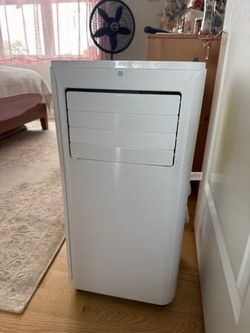 Coolbus Portable AC 10,000 BTUs - $200 (Logan Square)