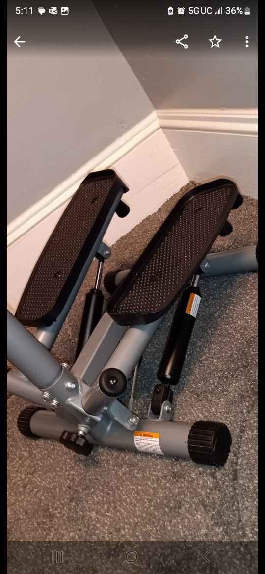 BRAND NEW HEALTH & FITNESS WALK/ TRAINER