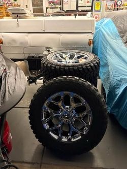 Chevy rims and tires (READ DESCRIPTION)