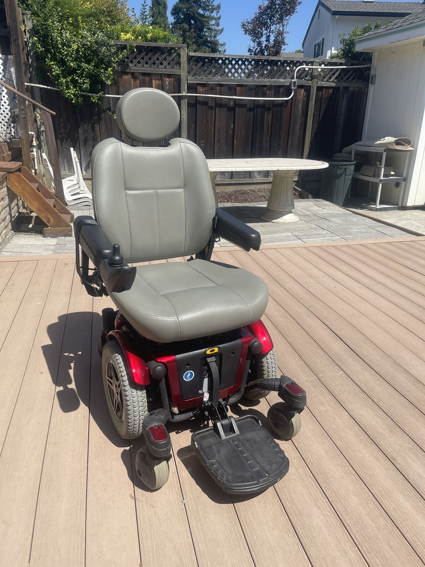 Electric Wheelchair 2017 Quantum 600l Like New