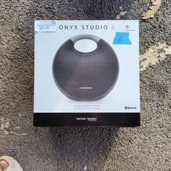 Onyx Speaker