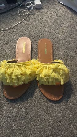 Fashion Nova Yellow Tassel Slide Sandals