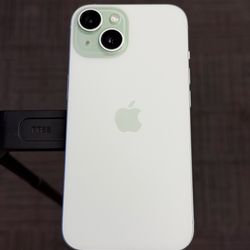 iPhone 15 'Green' · Unlocked - 128GB