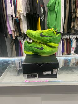 Kobe 6 Protro Grinches Size 8