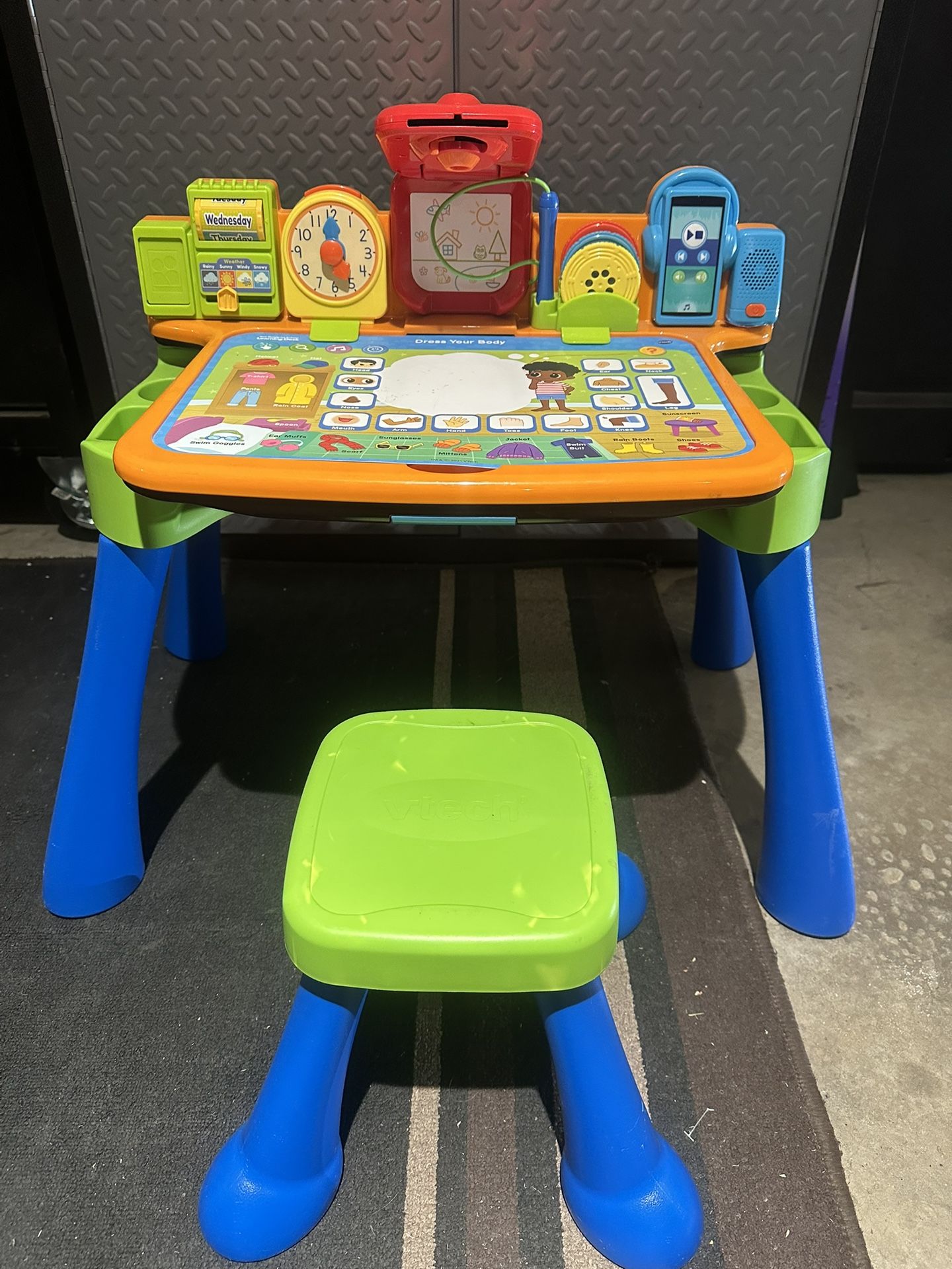 Kids Learning Desk