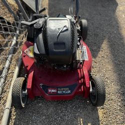 Toro - Self Propelled Push Mower 