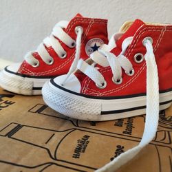 Red Converse Baby 