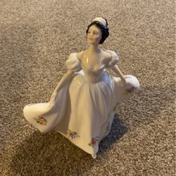 Kate Royal Doulton 1977 Figurine