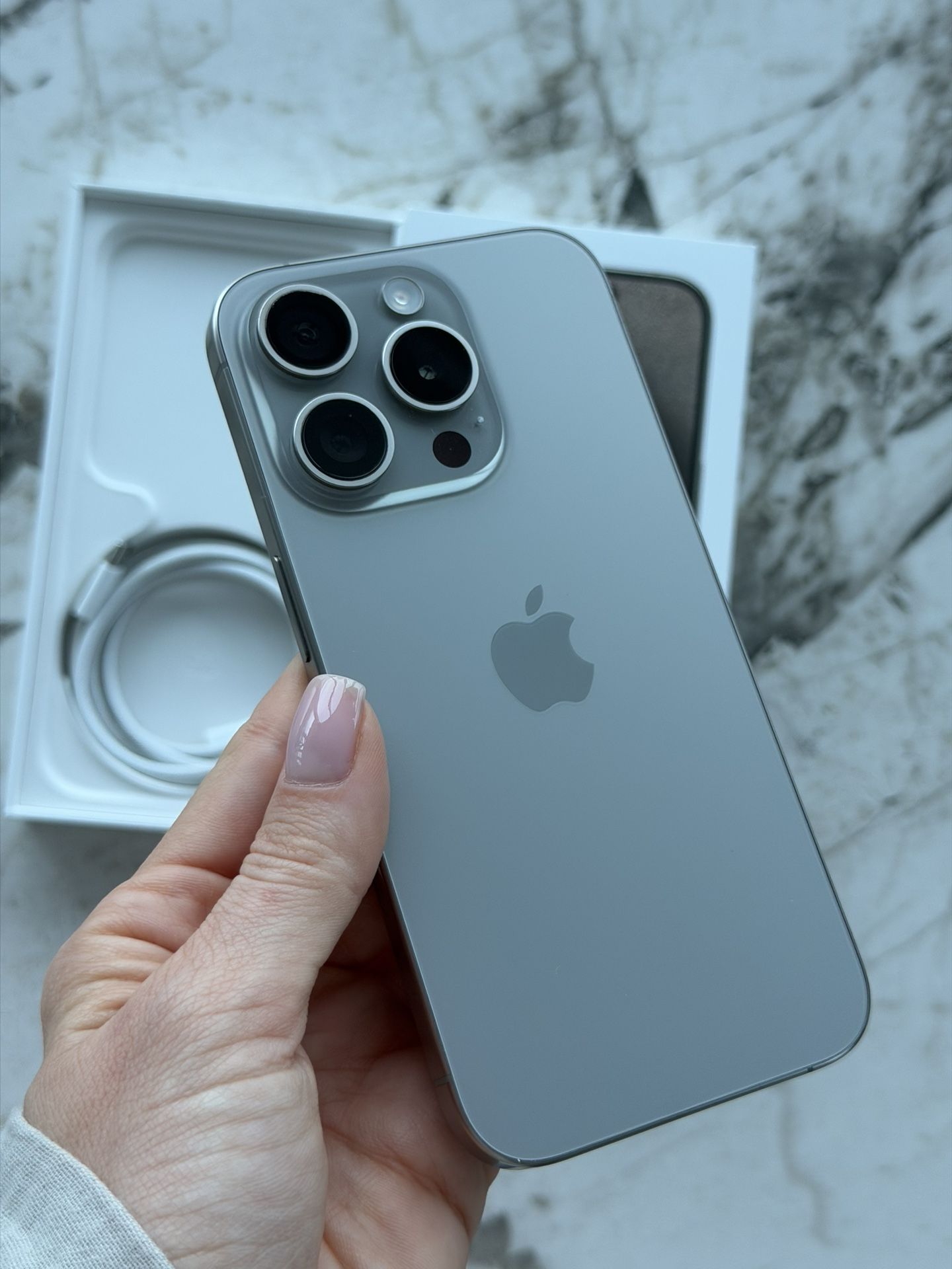 Unlocked iPhone 15Pro 512GB Like New