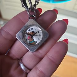 Vintage Scooby doo Pocket Style keychain watch with chain ( Needs battery as is)
