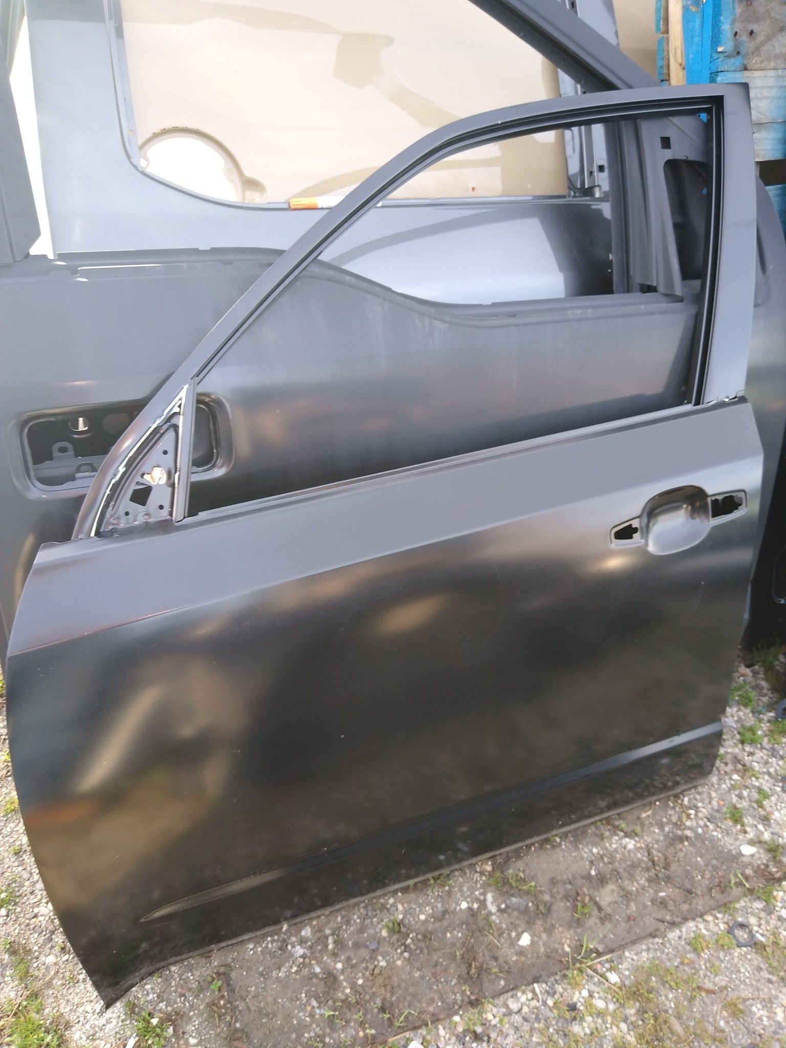 Brand new driver's door for a Subaru Forester 2012 and