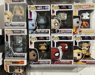 9 Funko Pop