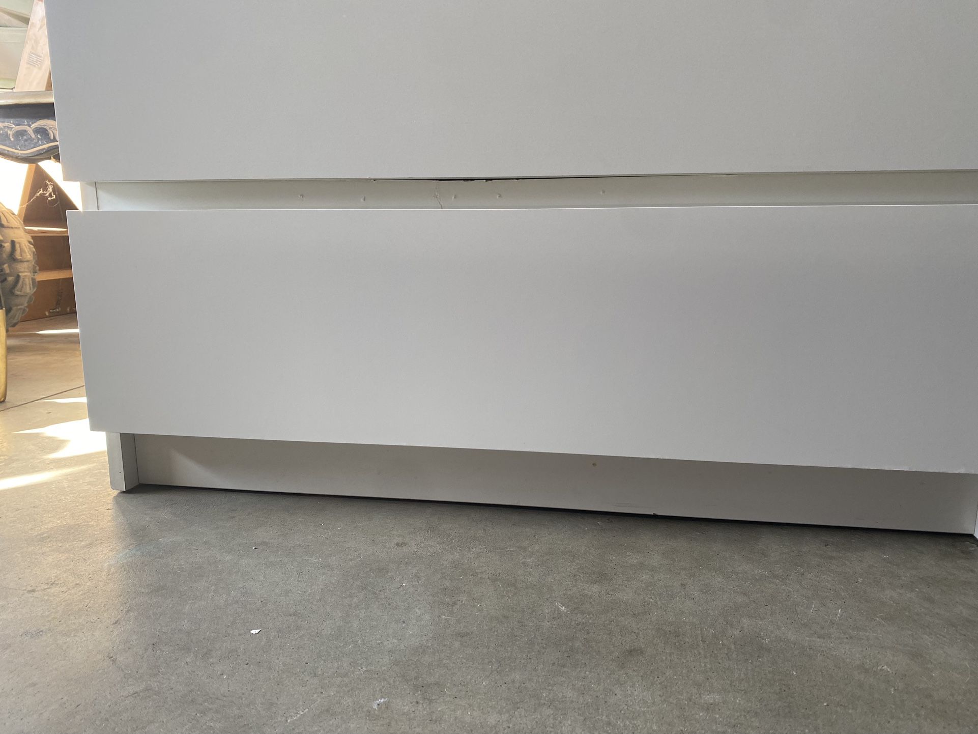 White Ikea 3 Drawer Malm Dresser for Sale in Temecula, CA OfferUp