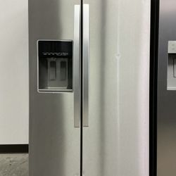 Whirlpool 28 cu. ft. refrigerator 