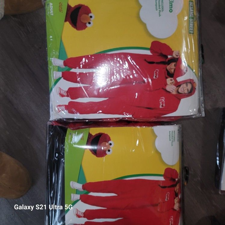 Matching Elmo Costumes 2 Costumes