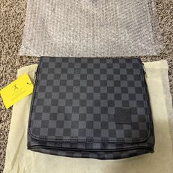 Louis Vuitton Messenger Bag Graphite 