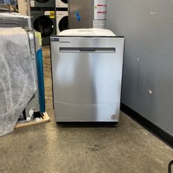 Maytag 24 in. Fingerprint Resistant Stainless Steel Top Control Built-in Tall Tub Dishwasher, 50 dBA