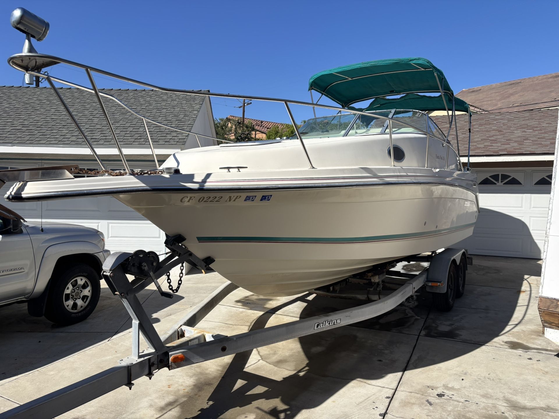 1995 Rinker Fiesta Vee 265