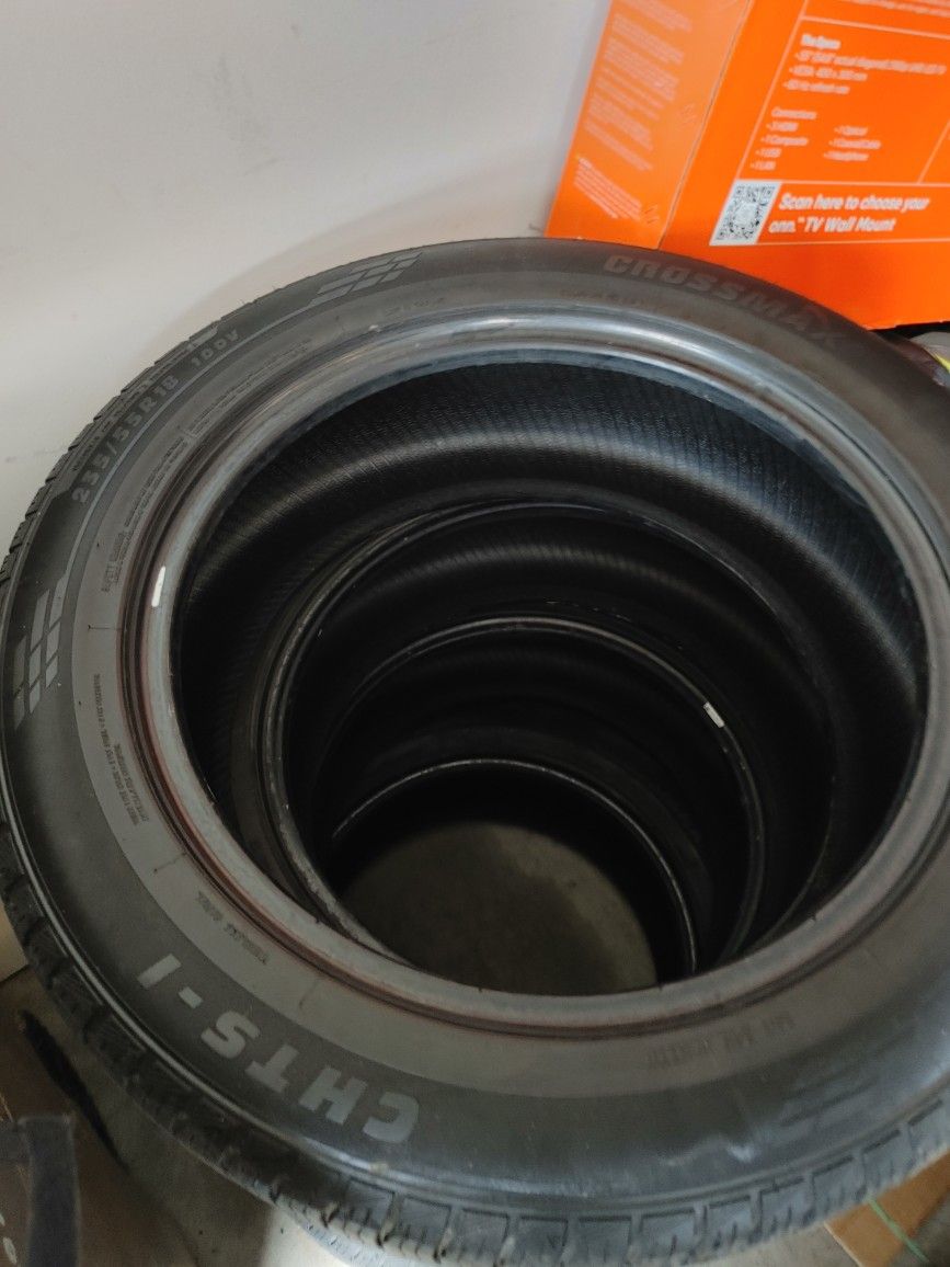 Tires 235 55 R 18