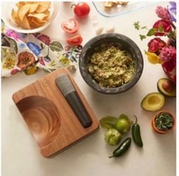 Princess House Molcajete con base