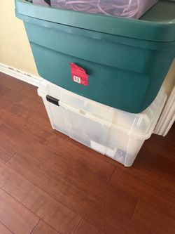 Plastic Storage Totes