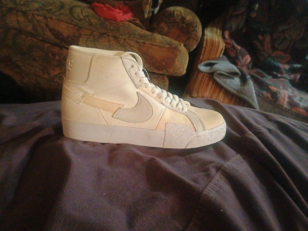 Nike 