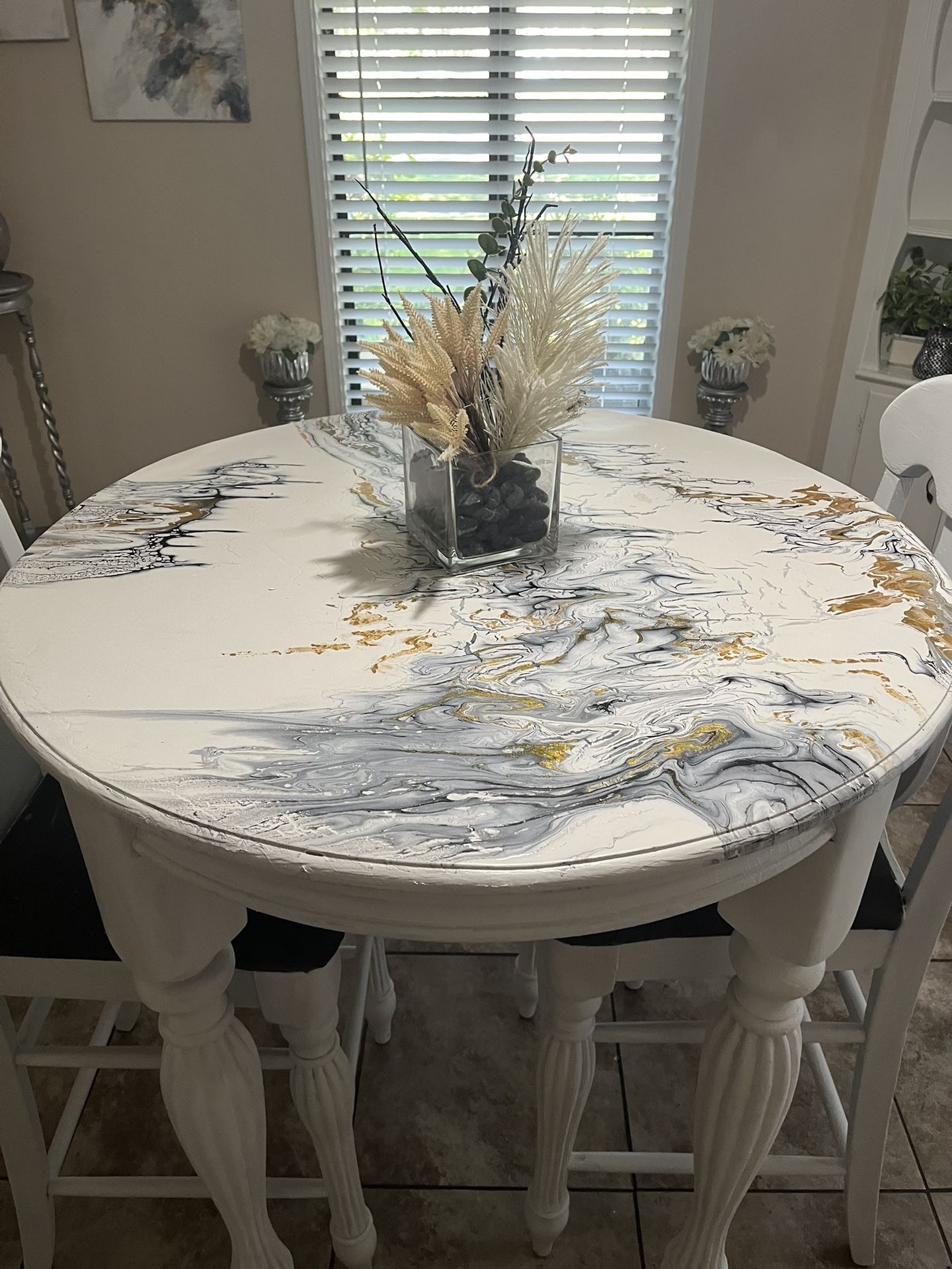 High Table….no Chairs