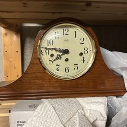 Sligh Mantel Chime Clock with Key