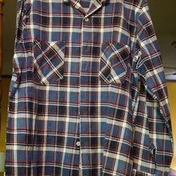 Men’s  Medium Long Sleeve Shirt 