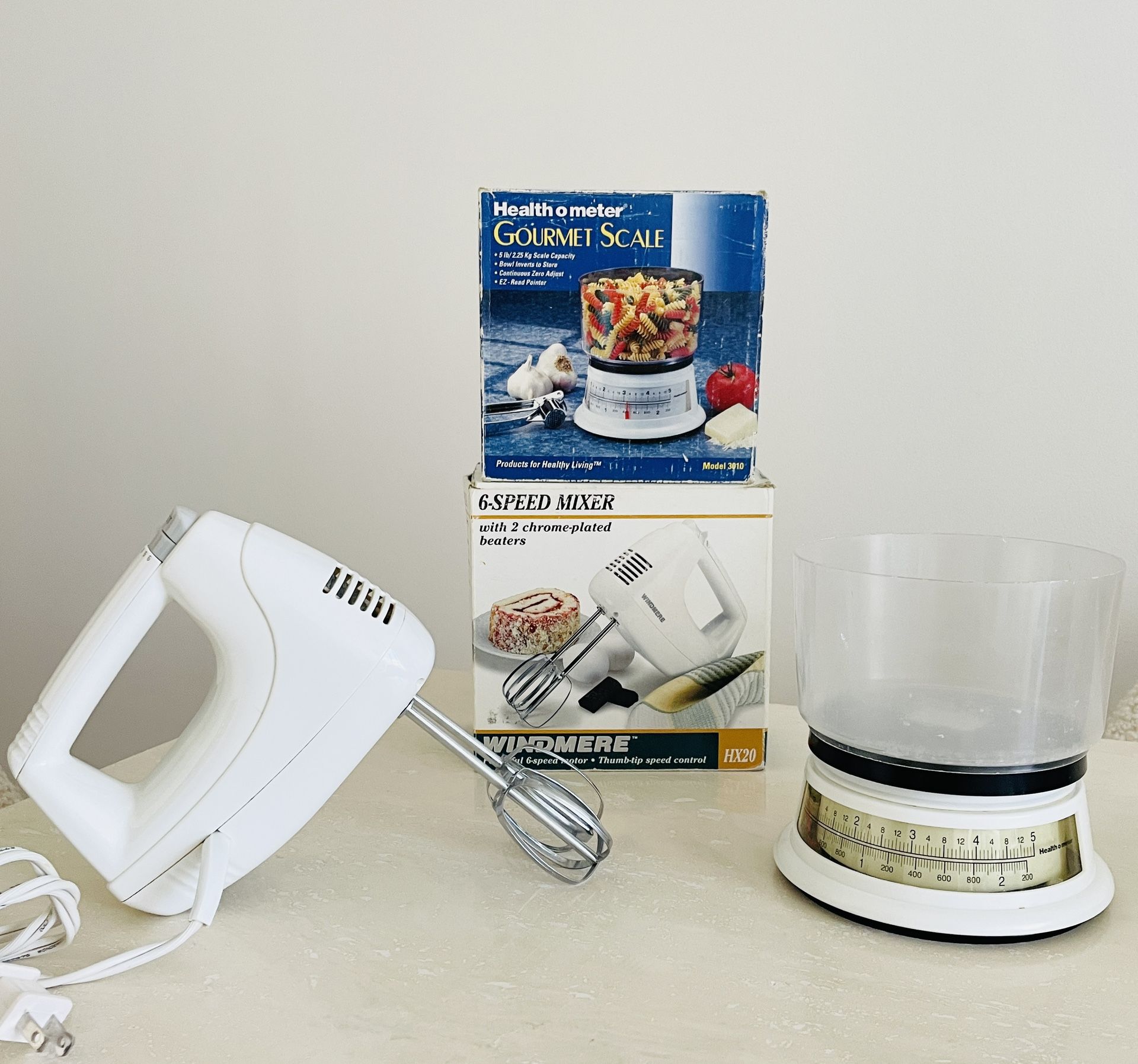 Set of Mixer and Scale for Baking $10 for both
