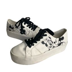 Disney Pull & Bear Mickey Minnie Mouse Black and White Print Shoes US 6