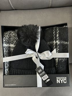 NYC Hat & Scarf
