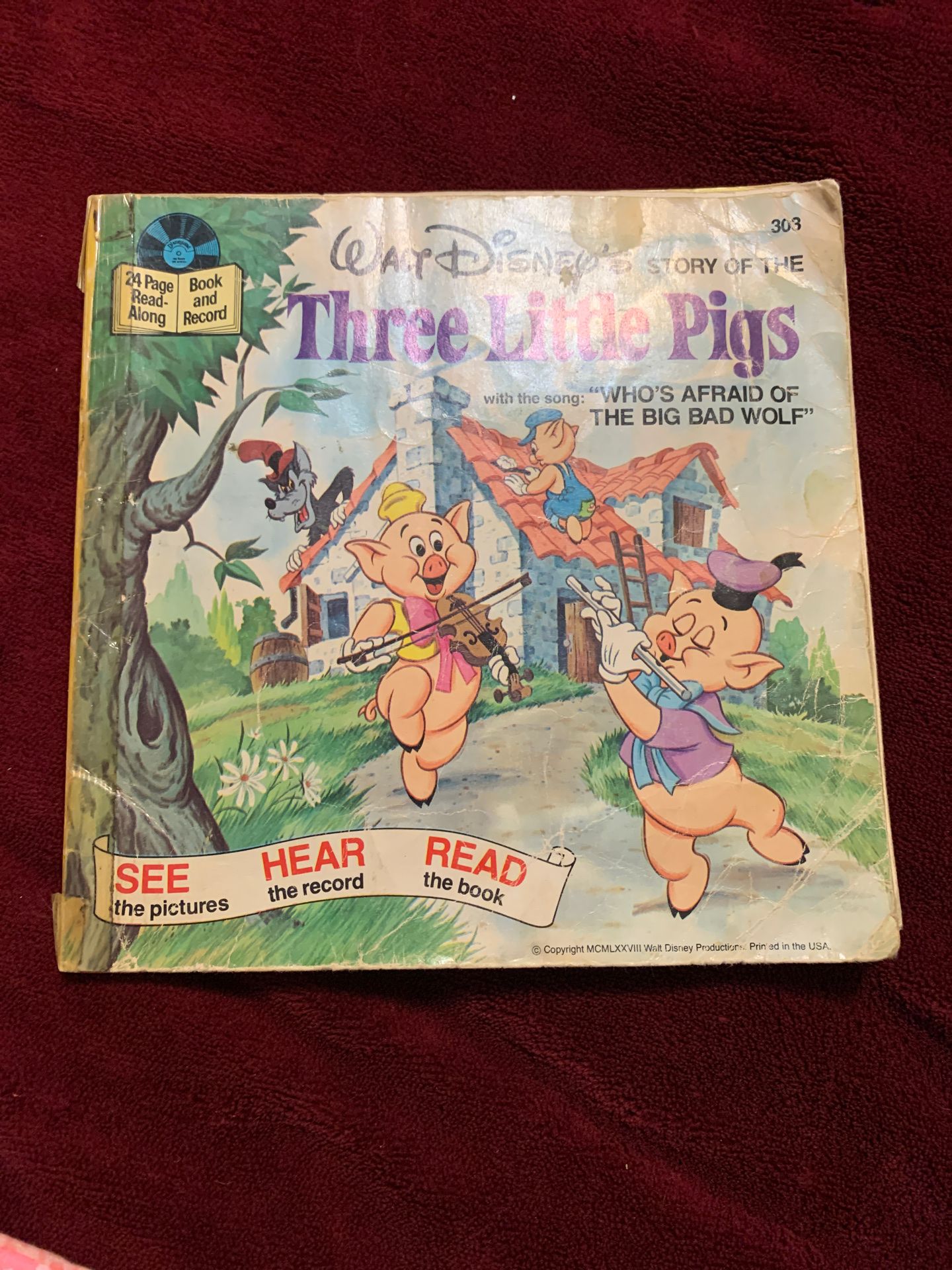 1978 Walt Disney three little pig vinyl and book