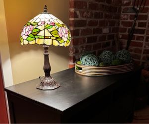 Tiffany Style Stained Glass Floral Table Lamp – 18” Tall, Oval Shade