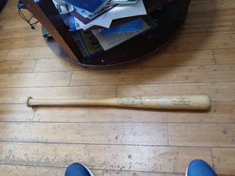 Vintage Louisville Slugger 125 Powerized Carl Yastrzemski Signature  Model Bat⁷⅞32"