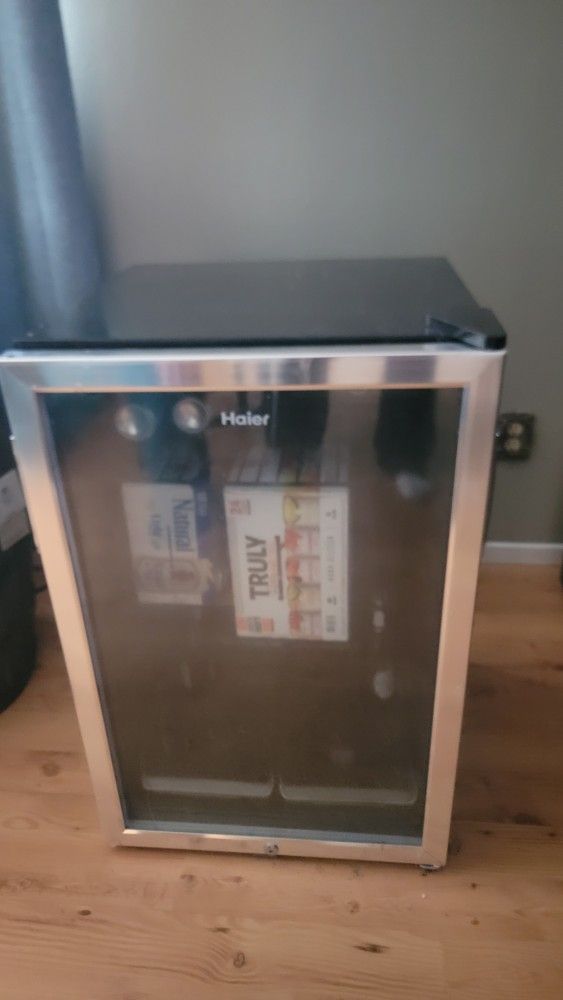 Haier Mini Fridge