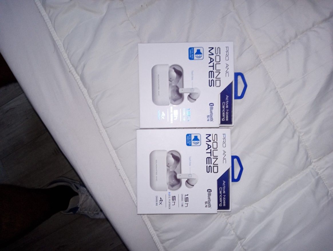 PNC SOUNDMATES BLUETOOTH HEADPHONES 🎧