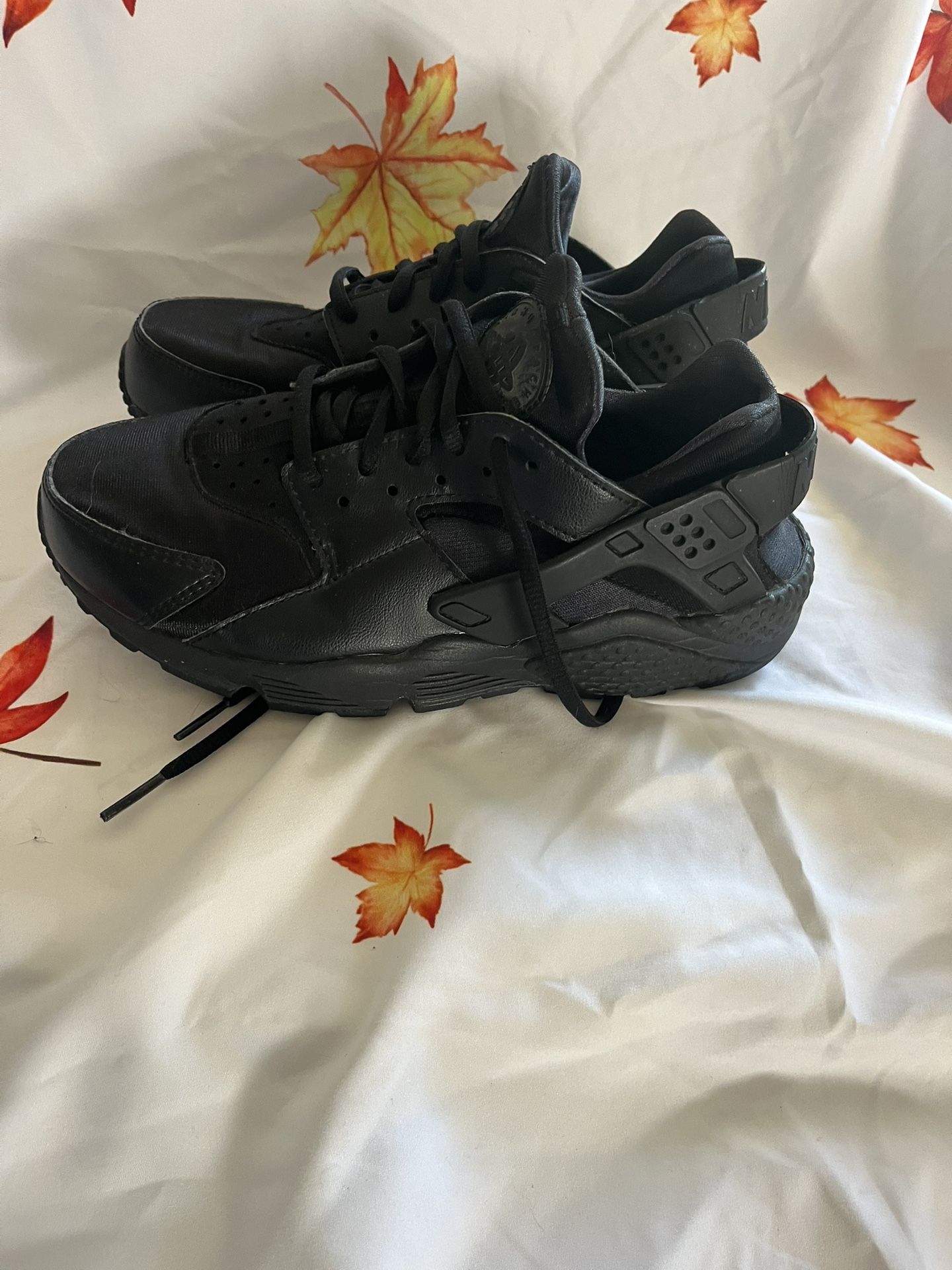 Nike Huarache Shoes Size 8