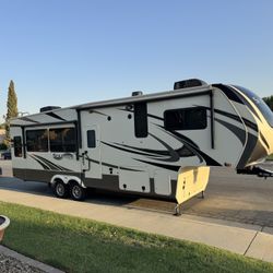 Grand Design 2930RL with Disc Brakes 