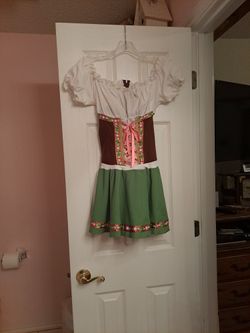 Woman's Renaissance Costume