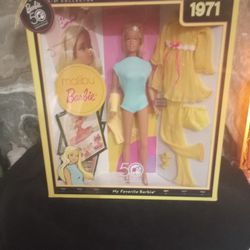 Vintage Barbie Collector Malibu Barbie 1971