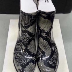 Women’s Waterproof Boots Shoes Size 10