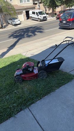 Toro sales propel gas, lawnmower news couple times was perfect. Excellent condition. Verytex technology four-wheel-drive 640 selling for 325.