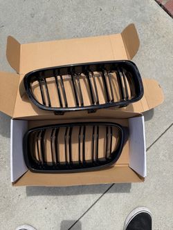 BMW F30 KIDNEY GRILLES ALL BLACK