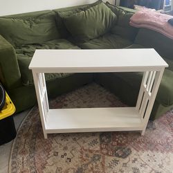 Console/Entry Table