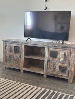 Media Console