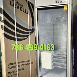 Exhibidores 9.0 CU Nuevos Sellados En Su Caja 