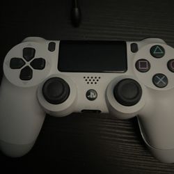 PS4 Controller 