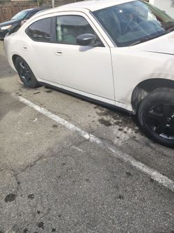 07 charger/ 04 Mercedes